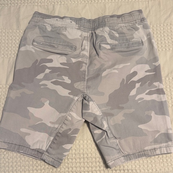 4 pairs for 1 price!!!- Hollister Men's Jogger 9” Shorts - Picture 8 of 10